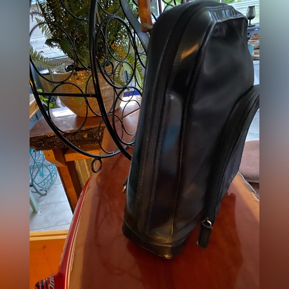 Gucci Vintage Bamboo Sling Backpack/Shoulder Bag Unisex - Picture 4 of 16